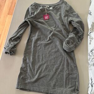 Tunic or longer sleeve dress